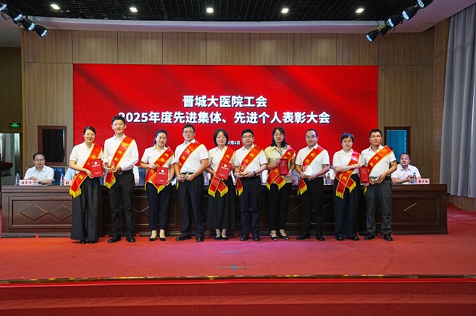 5.最美家庭.jpg 5.最美家庭.jpg