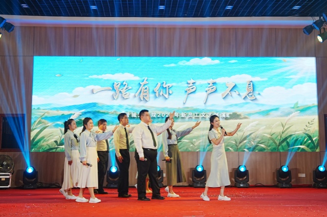 诗朗诵_副本.jpg